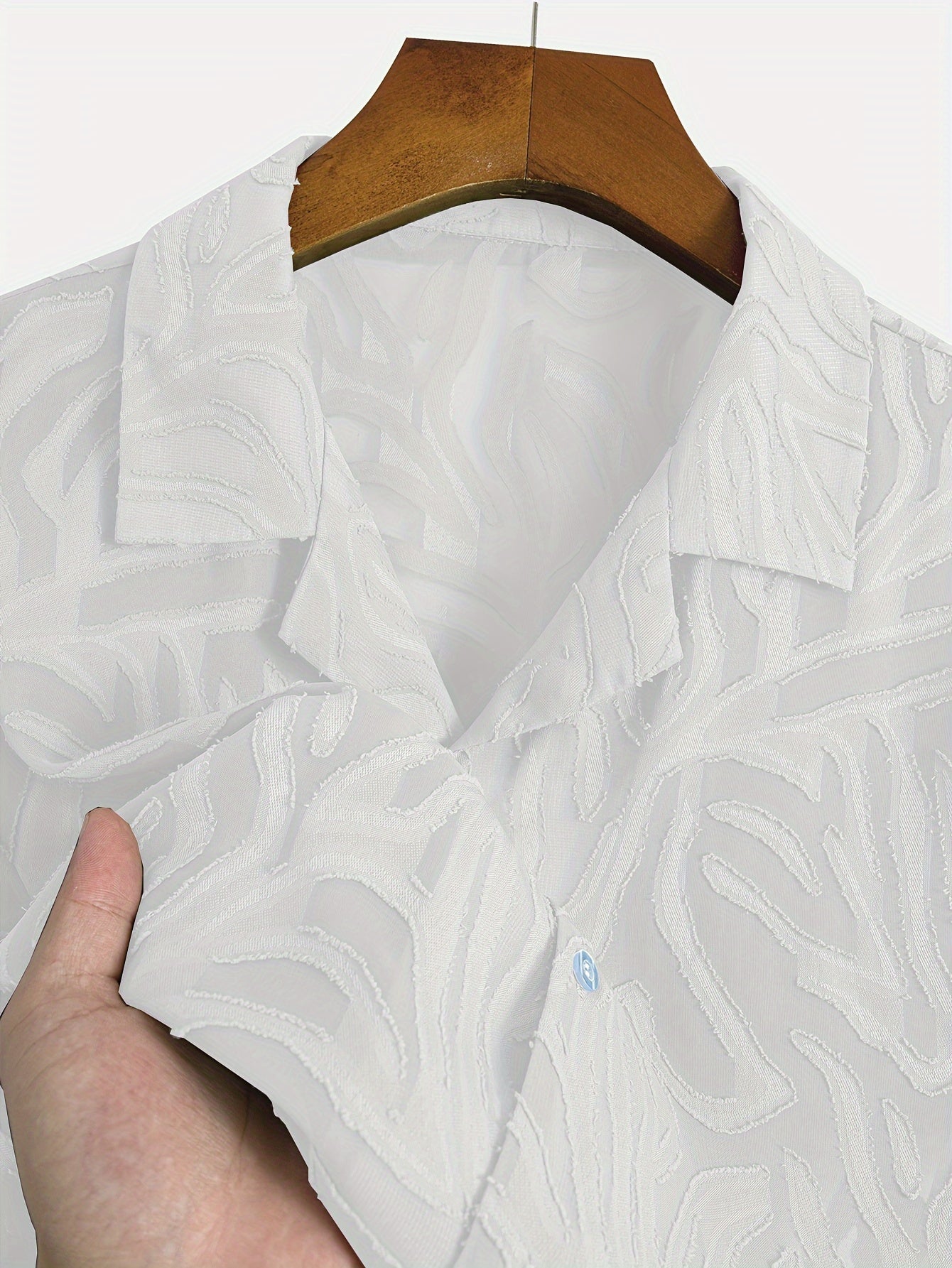 Signature Lightweight Short-Sleeve Shirt